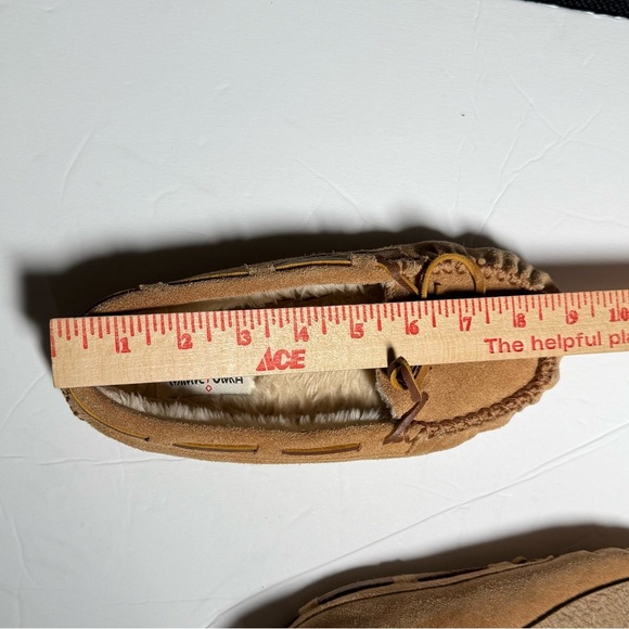 Minnetonka Cally Mocassin Slippers Suede Pile Tan Women’s 5.5 Girls Size 4 - Picture 7 of 7